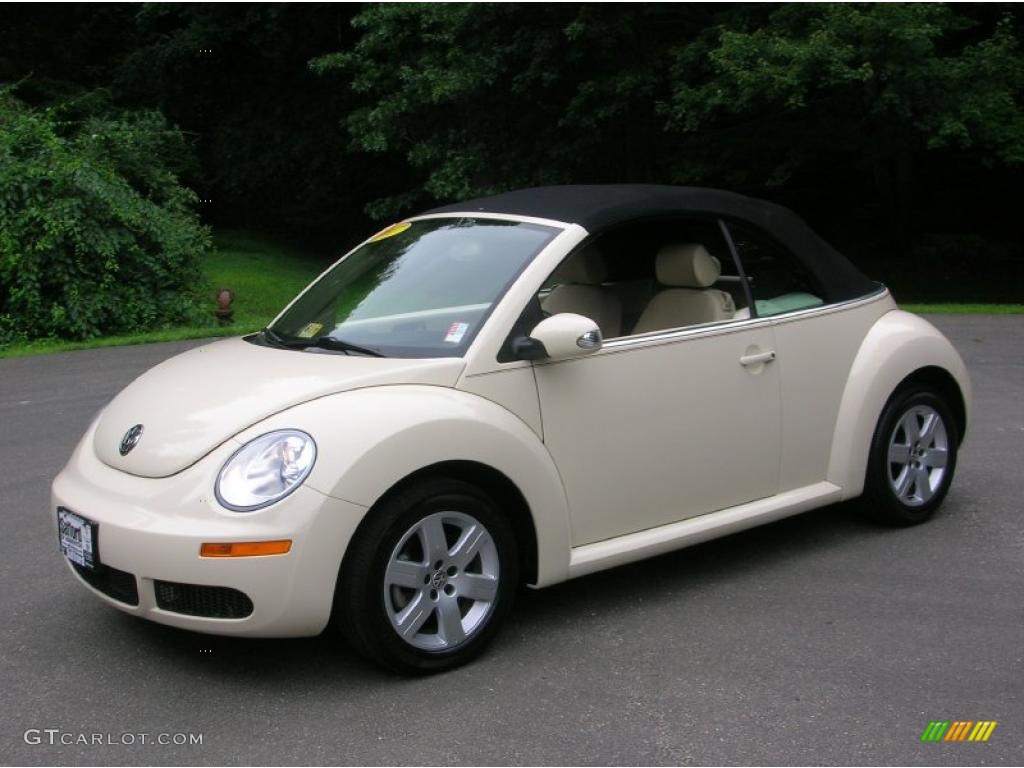 2007 New Beetle 2.5 Convertible - Harvest Moon Beige / Cream photo #2