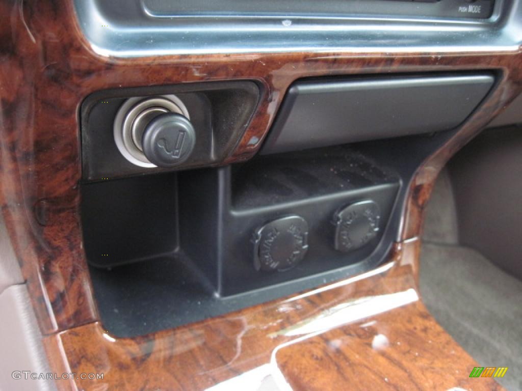 1999 4Runner Limited 4x4 - Millennium Silver Metallic / Oak photo #18