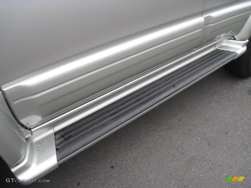 1999 4Runner Limited 4x4 - Millennium Silver Metallic / Oak photo #29