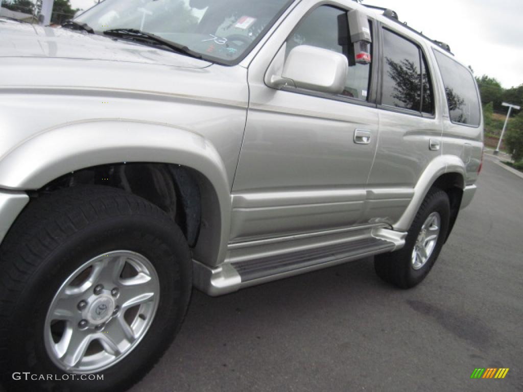 1999 4Runner Limited 4x4 - Millennium Silver Metallic / Oak photo #30