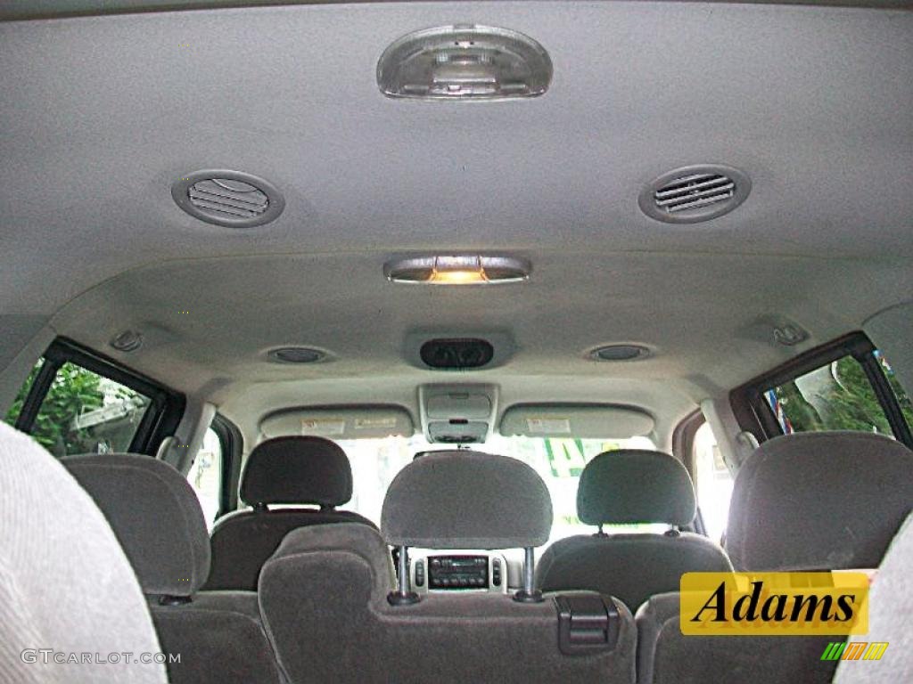 2004 Explorer XLT 4x4 - Silver Birch Metallic / Graphite photo #30