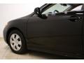 Black - Camry LE Photo No. 25