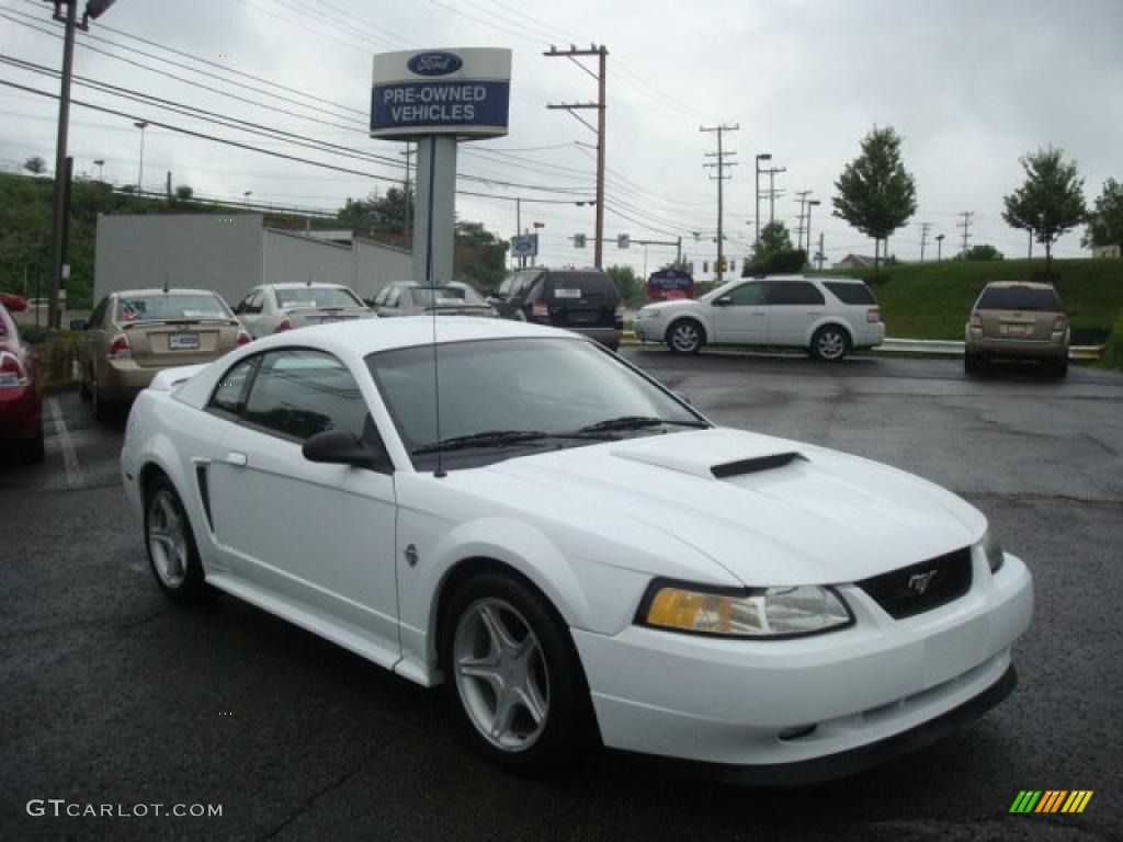 1999 Mustang GT Coupe - Crystal White / Dark Charcoal photo #1