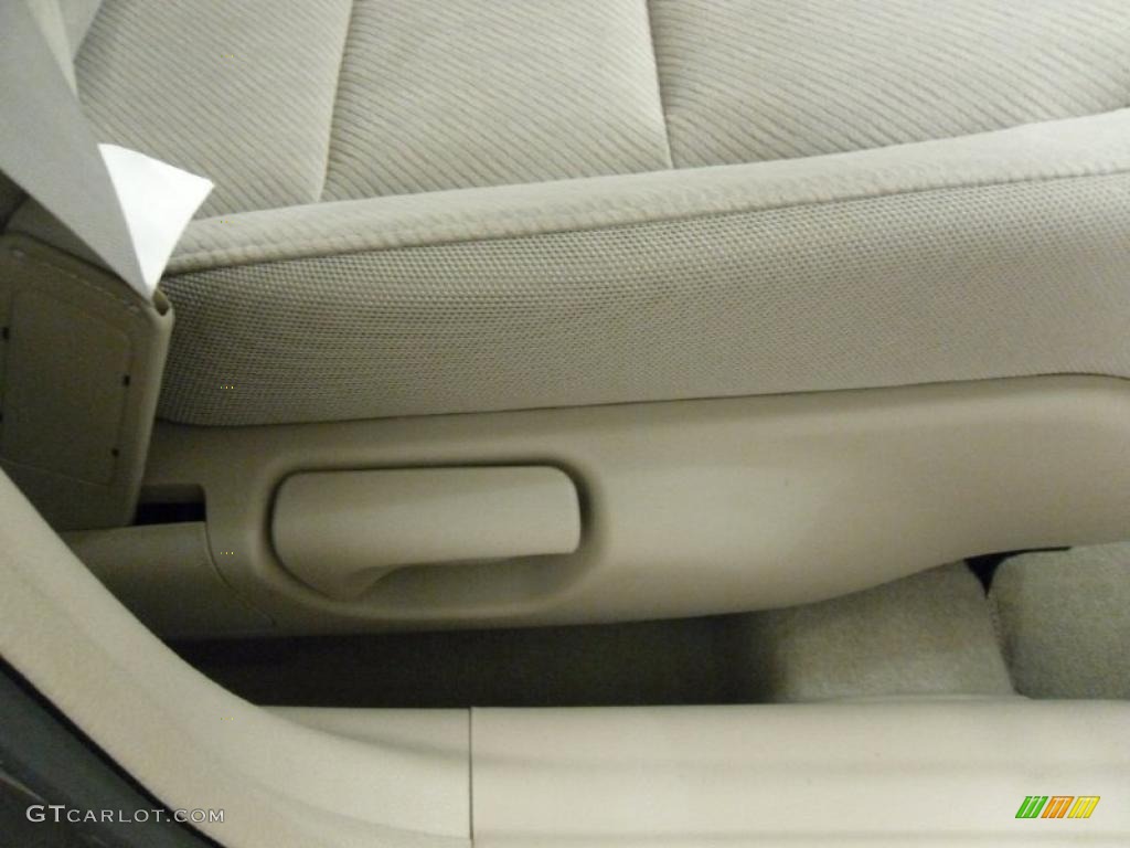 2010 Civic LX Sedan - Urban Titanium Metallic / Beige photo #20