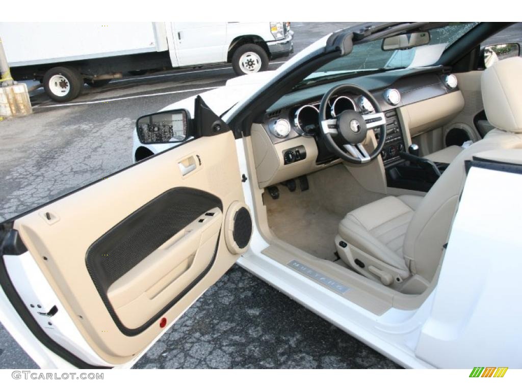 2007 Mustang GT Premium Convertible - Performance White / Medium Parchment photo #11