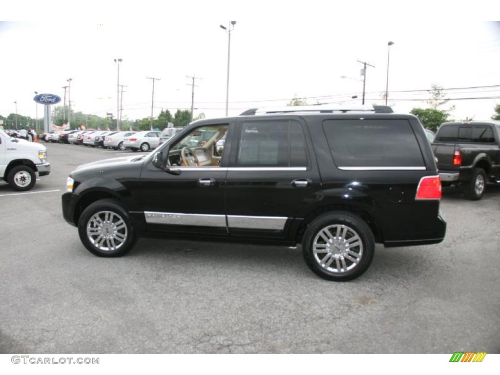 2007 Navigator Ultimate 4x4 - Black / Stone photo #11