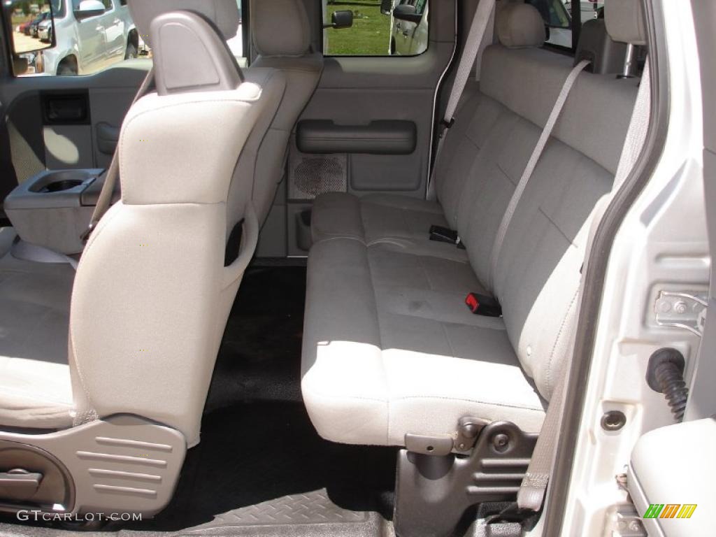 2006 F150 STX SuperCab - Silver Metallic / Medium/Dark Flint photo #11