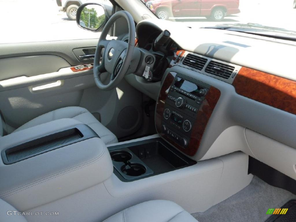 2010 Tahoe LT - Taupe Gray Metallic / Light Titanium/Dark Titanium photo #22