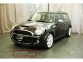 Midnight Black - Cooper S Clubman Photo No. 1
