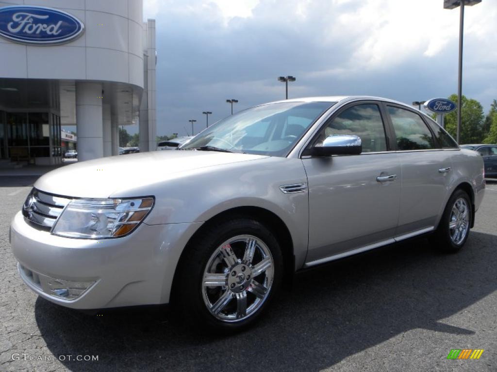 2009 Taurus Limited - Brilliant Silver Metallic / Black photo #6