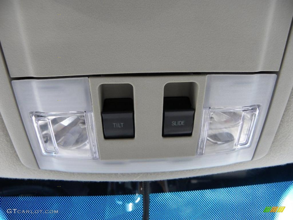 2009 Taurus Limited - Brilliant Silver Metallic / Black photo #23