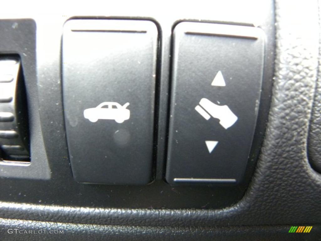 2009 Taurus Limited - Brilliant Silver Metallic / Black photo #25