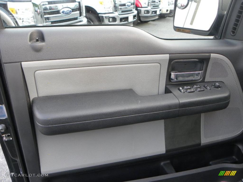 2004 F150 FX4 SuperCab 4x4 - Black / Black/Medium Flint photo #16