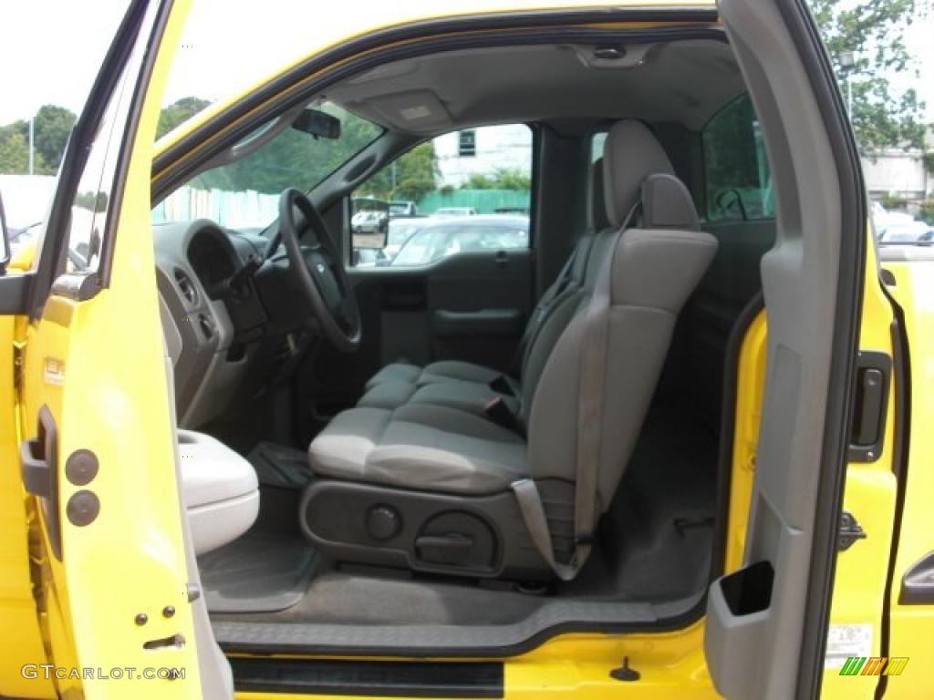 2004 F150 STX Regular Cab - Blazing Yellow / Dark Flint photo #13