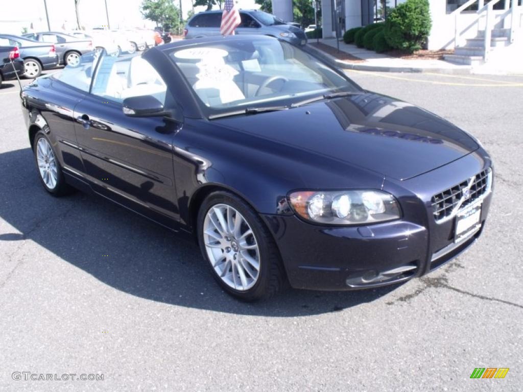 Magic Blue Metallic Volvo C70