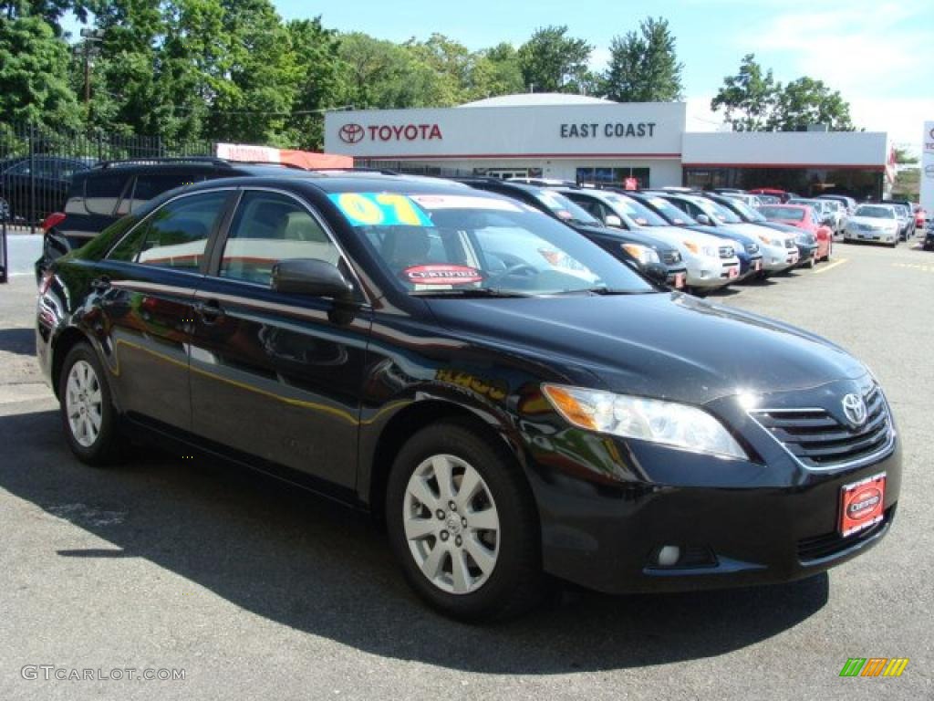 2007 Camry XLE - Black / Bisque photo #3