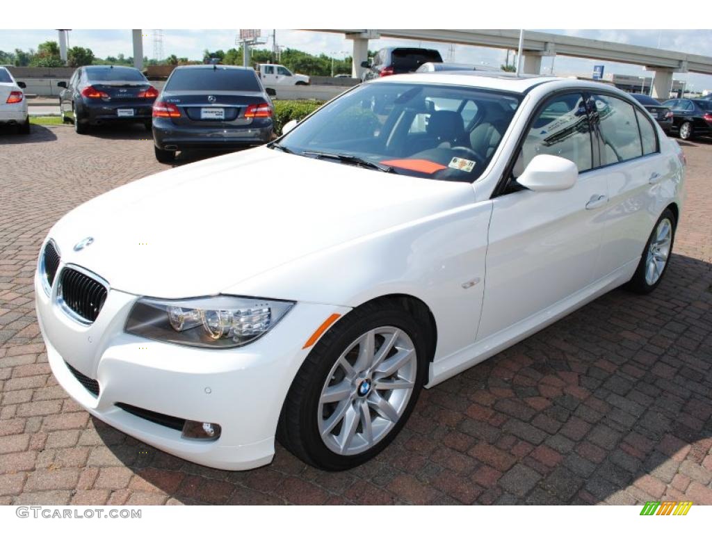2010 3 Series 328i Sedan - Alpine White / Black photo #3