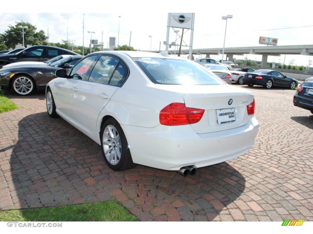 2010 3 Series 328i Sedan - Alpine White / Black photo #5