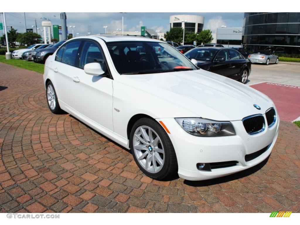 2010 3 Series 328i Sedan - Alpine White / Black photo #8