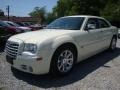 Cool Vanilla - 300 C HEMI Photo No. 1