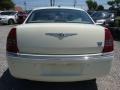 Cool Vanilla - 300 C HEMI Photo No. 5