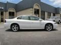 2005 White Gold Tricoat Pontiac Bonneville GXP  photo #7