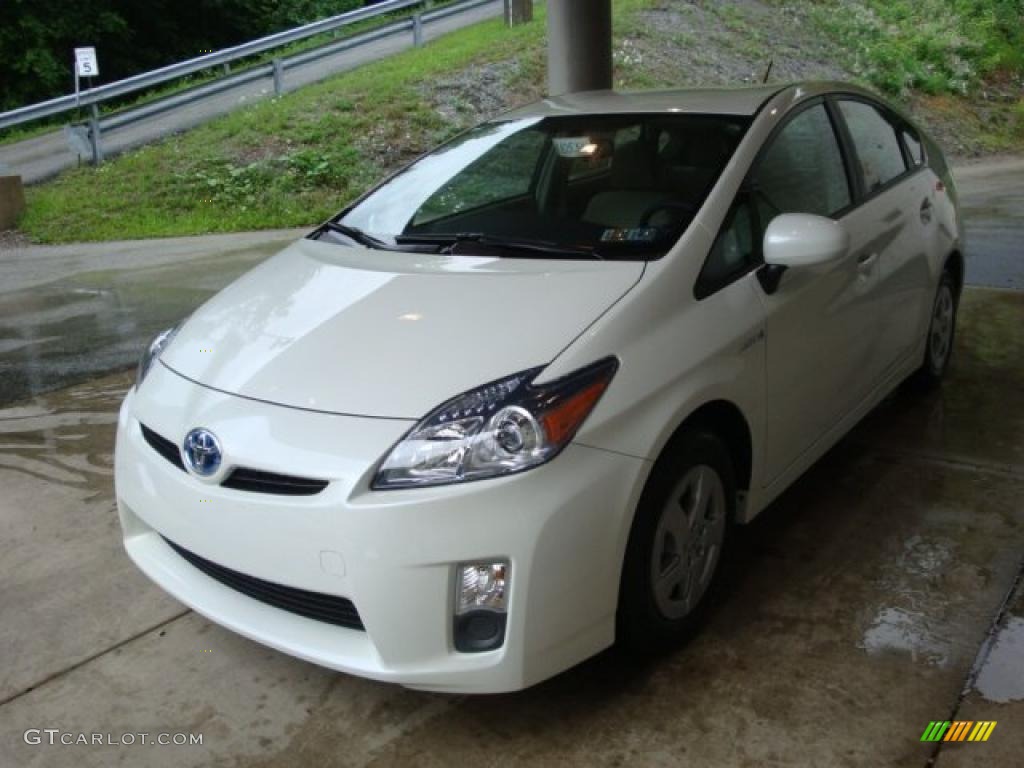 2010 Prius Hybrid II - Blizzard White Pearl / Bisque photo #5