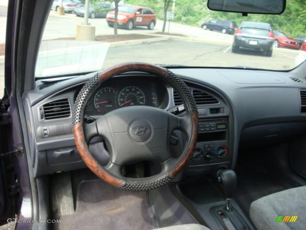 2002 Elantra GLS Sedan - Midnight Gray / Gray photo #10