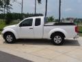 2005 Avalanche White Nissan Frontier SE King Cab  photo #10