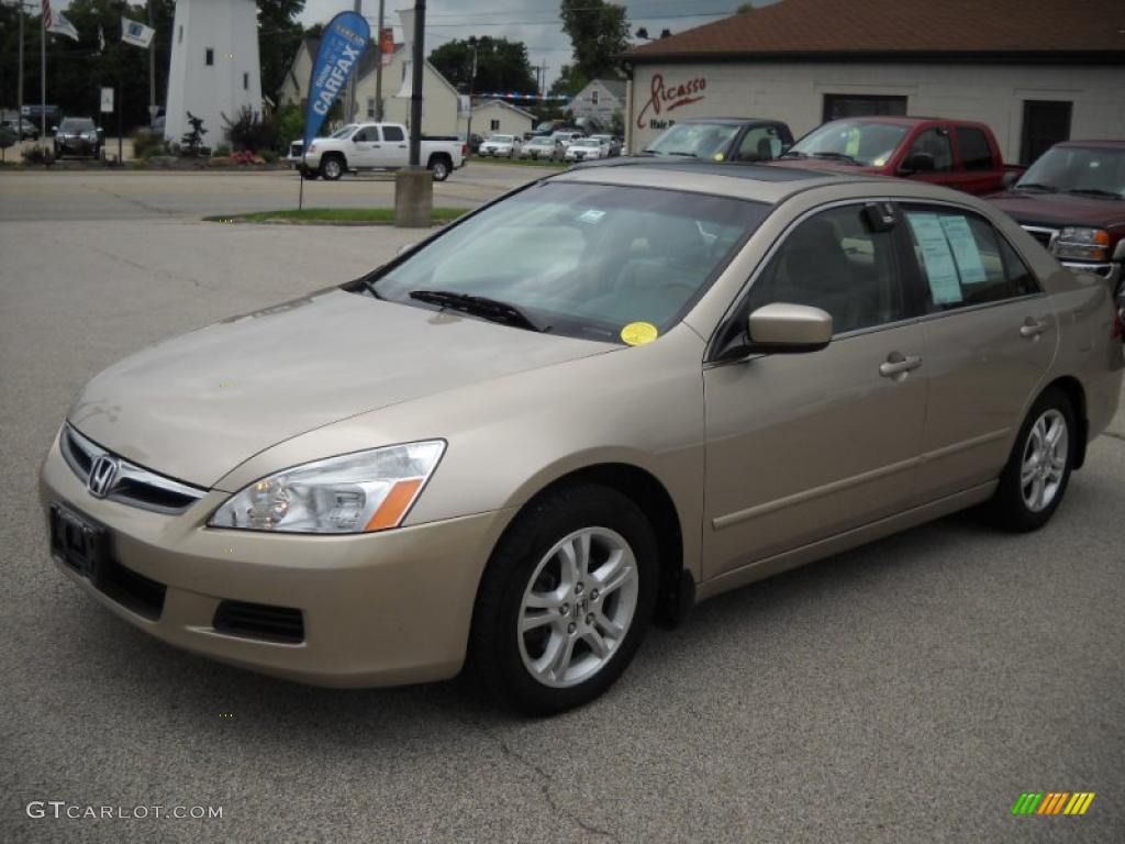 2006 Accord EX Sedan - Desert Mist Metallic / Ivory photo #3
