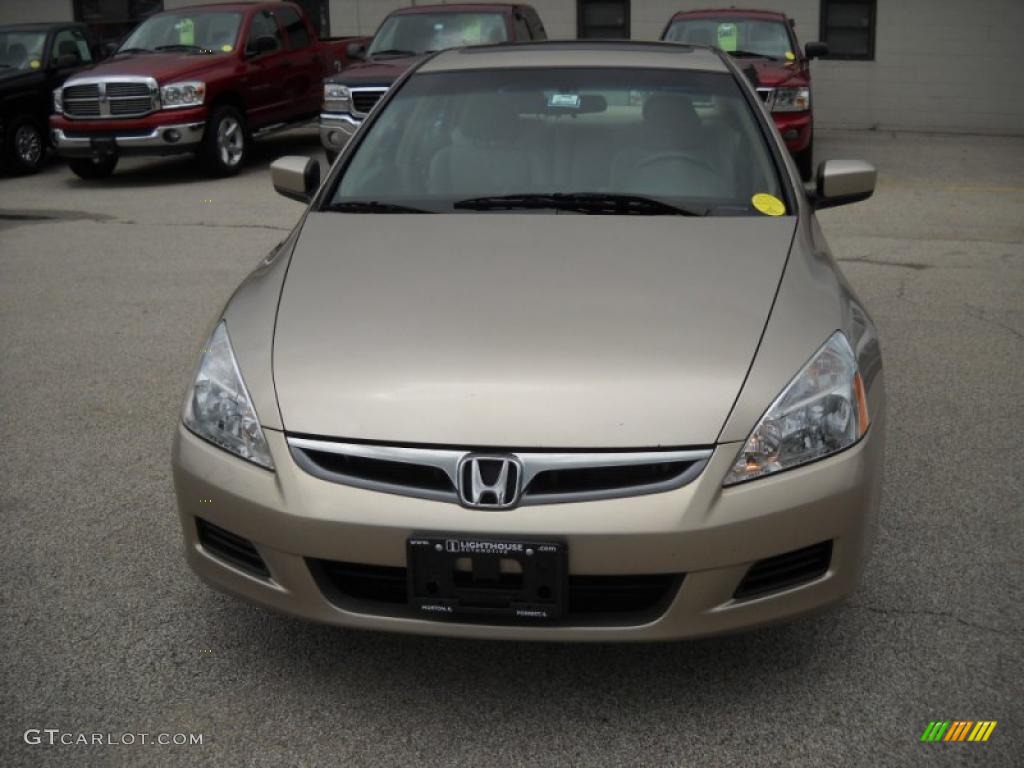 2006 Accord EX Sedan - Desert Mist Metallic / Ivory photo #4