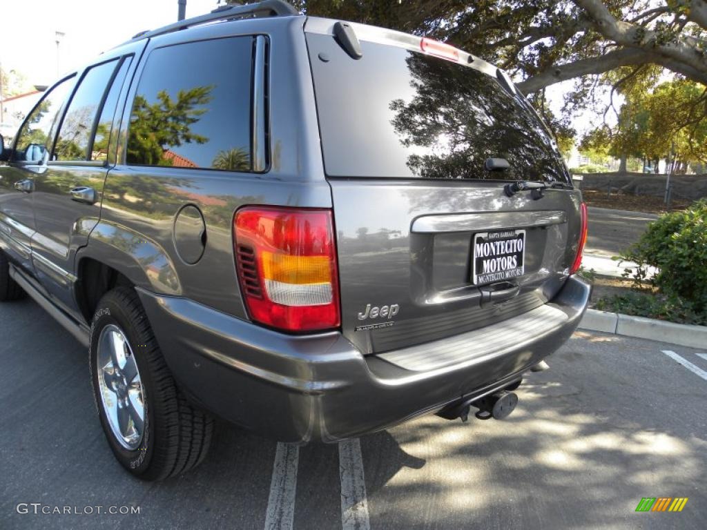 2004 Grand Cherokee Overland 4x4 - Graphite Metallic / Dark Slate Gray photo #17