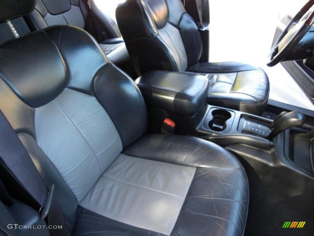 2004 Grand Cherokee Overland 4x4 - Graphite Metallic / Dark Slate Gray photo #25