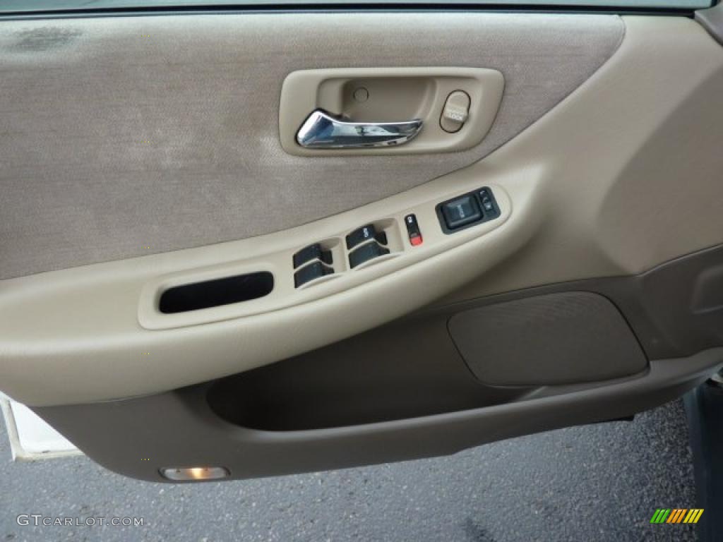 1998 Accord LX Sedan - Taffeta White / Ivory photo #11