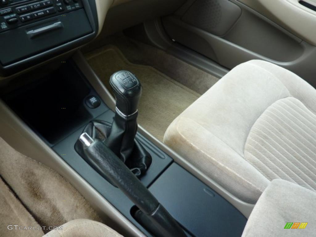 1998 Accord LX Sedan - Taffeta White / Ivory photo #18