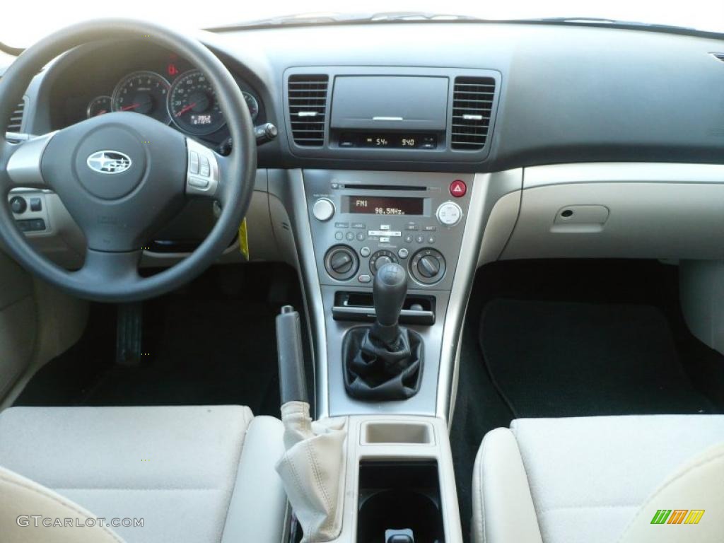 2009 Outback 2.5i Wagon - Harvest Gold Metallic / Warm Ivory photo #15
