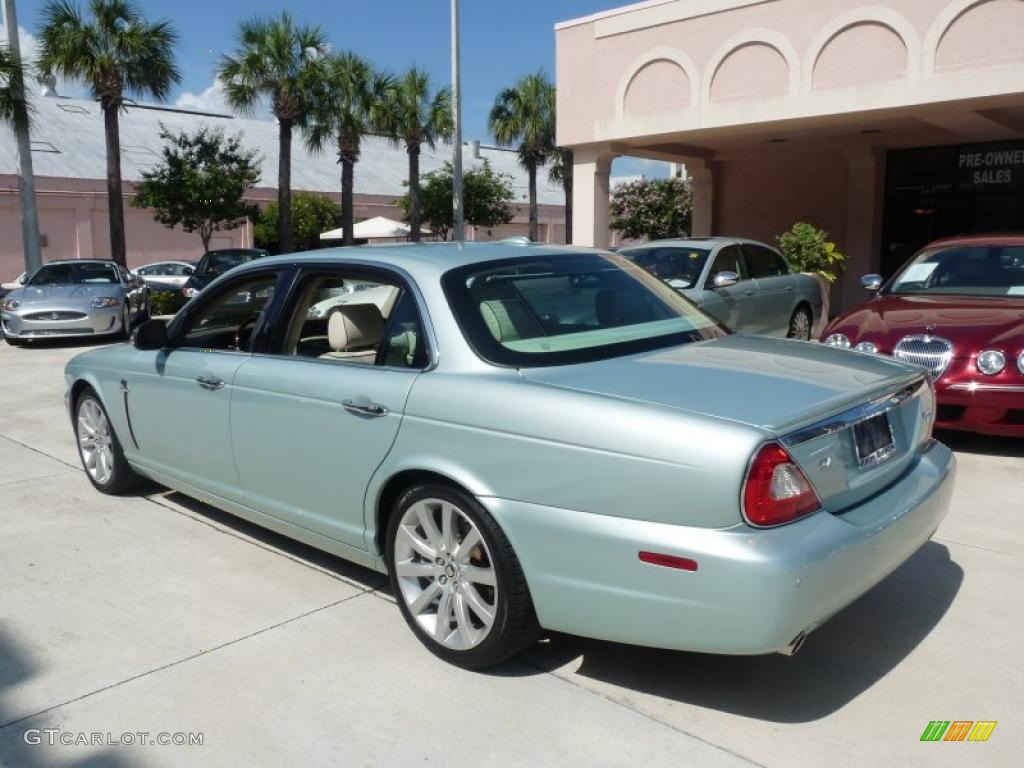 2008 XJ Vanden Plas - Seafrost Metallic / Champagne/Mocha photo #4