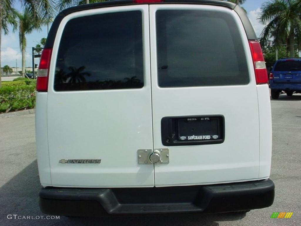 2008 Express 2500 Cargo Van - Summit White / Medium Pewter photo #7