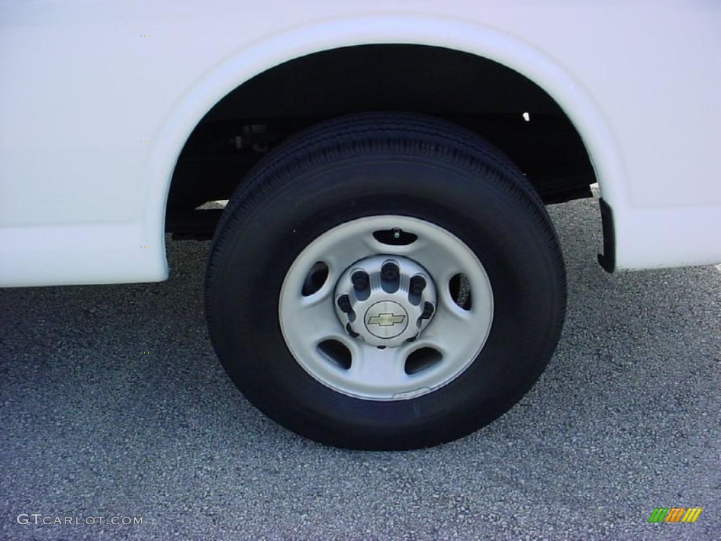 2008 Express 2500 Cargo Van - Summit White / Medium Pewter photo #10