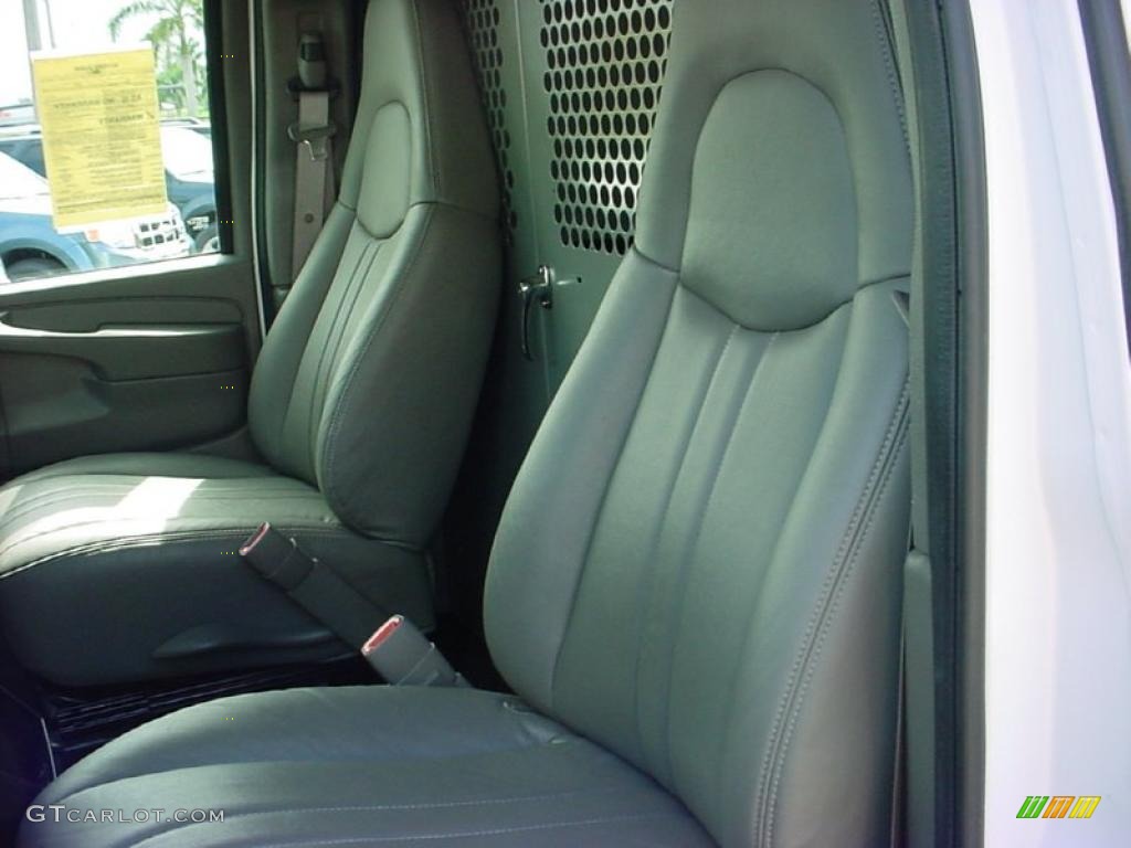 2008 Express 2500 Cargo Van - Summit White / Medium Pewter photo #16