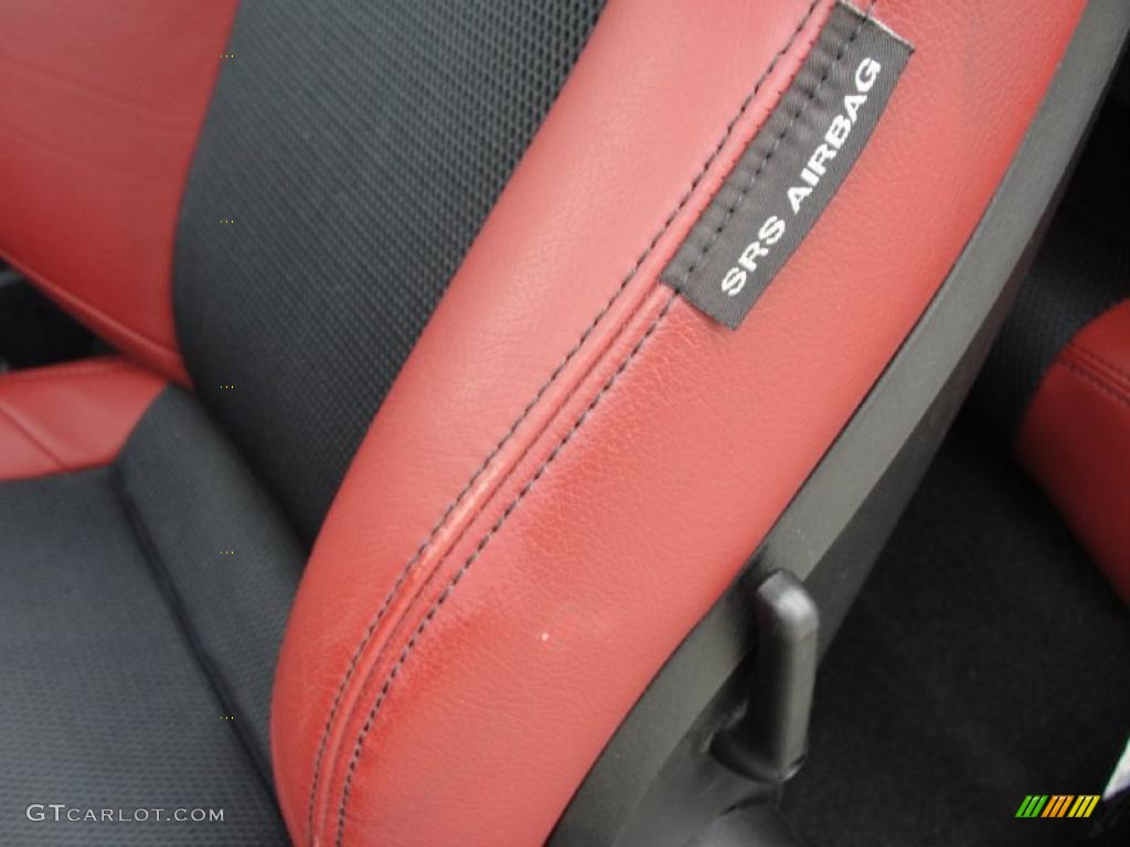 2008 Tiburon SE - Black Pearl / SE Red Leather/Black Sport Grip photo #34