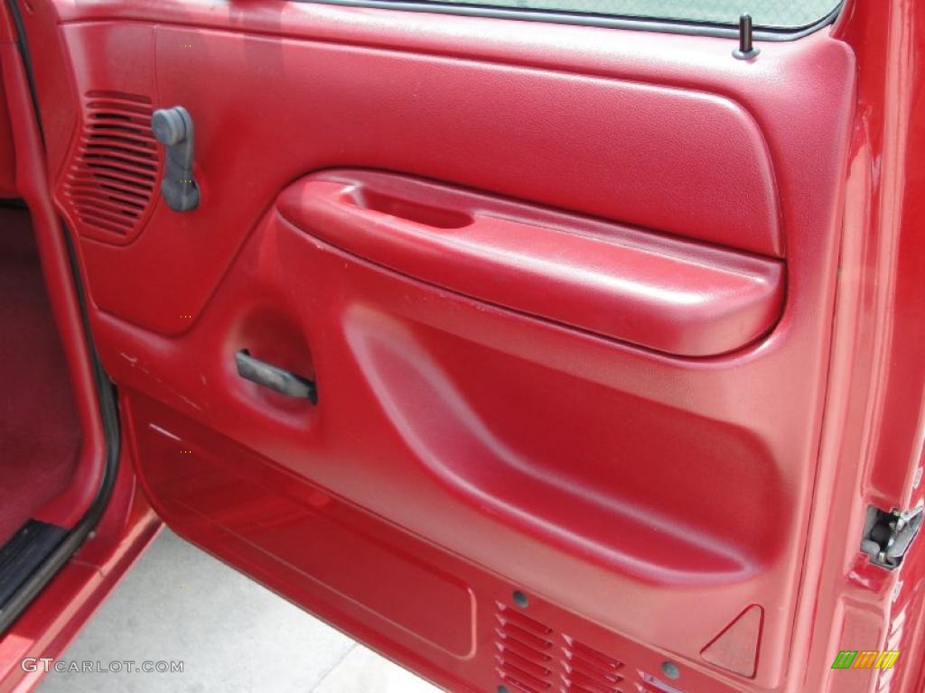 1992 F150 S Extended Cab - Electric Current Red Pearl / Red photo #21