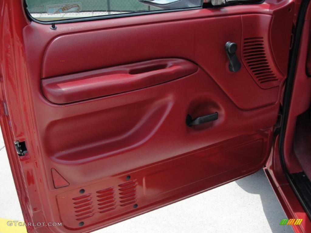 1992 F150 S Extended Cab - Electric Current Red Pearl / Red photo #25