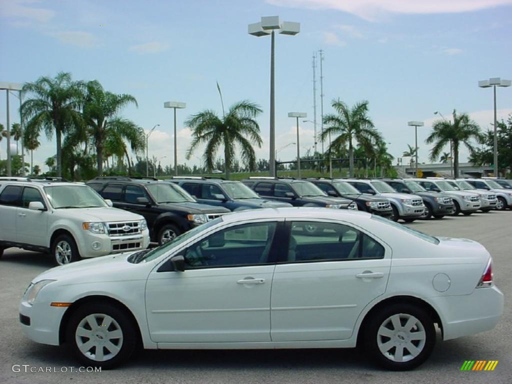 2007 Fusion S - Oxford White / Camel photo #9