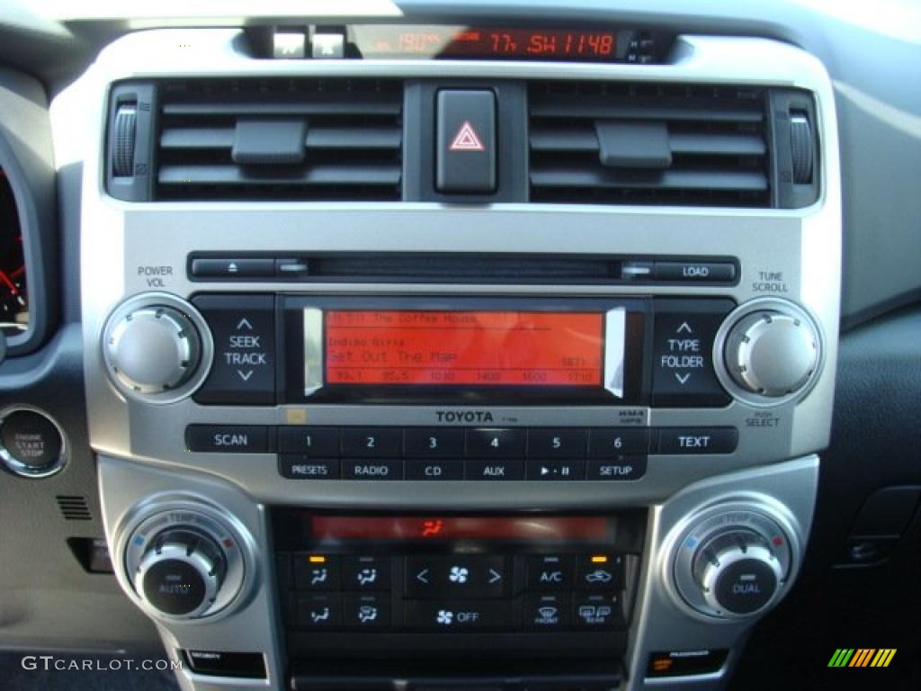 2010 4Runner Limited 4x4 - Black / Graphite photo #11