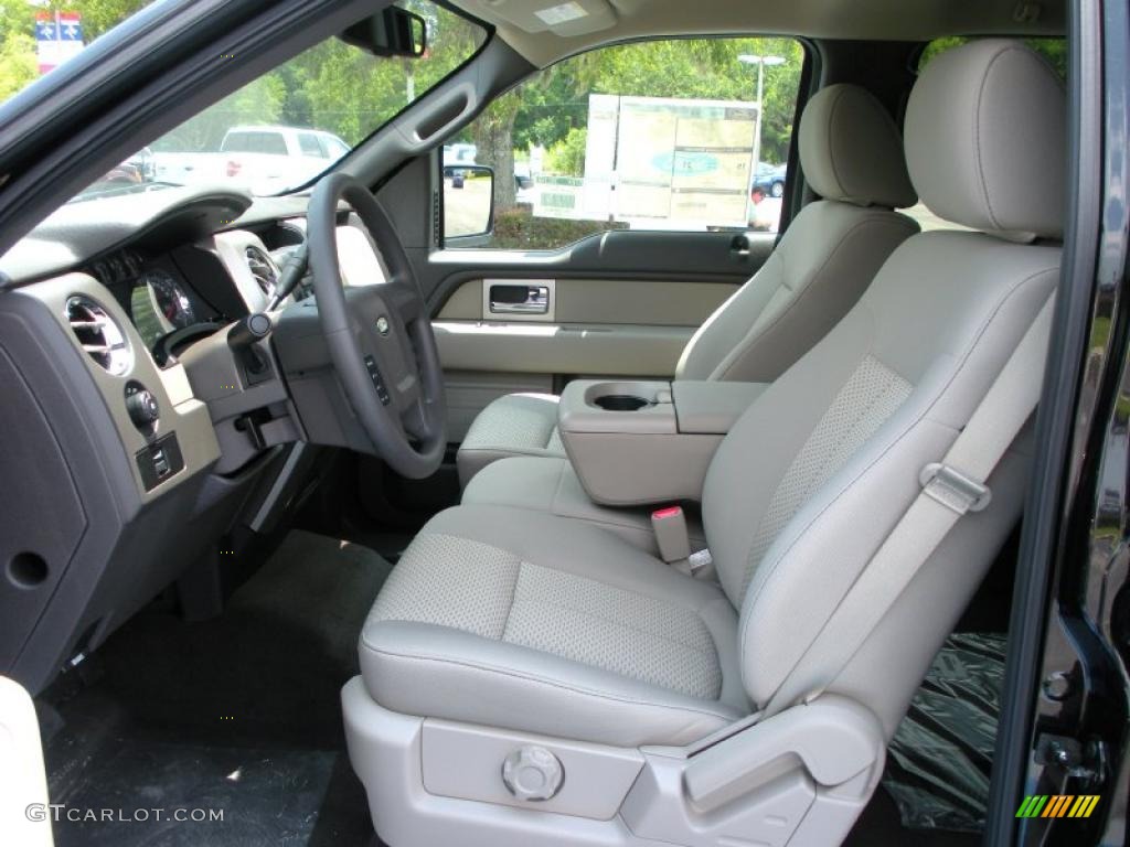 2010 F150 XLT SuperCrew - Tuxedo Black / Medium Stone photo #5