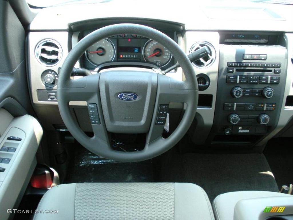 2010 F150 XLT SuperCrew - Tuxedo Black / Medium Stone photo #7