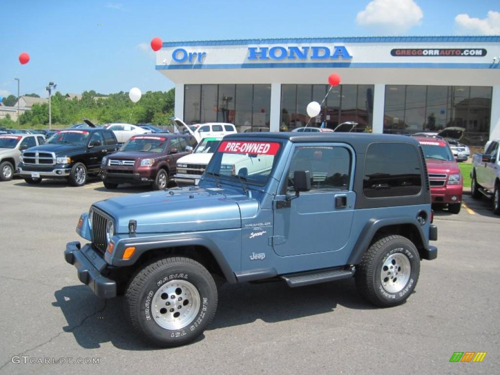 Gun Metal Pearl Jeep Wrangler