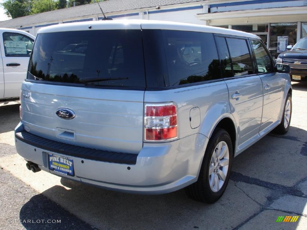 2009 Flex SE - Light Ice Blue Metallic / Medium Light Stone photo #4