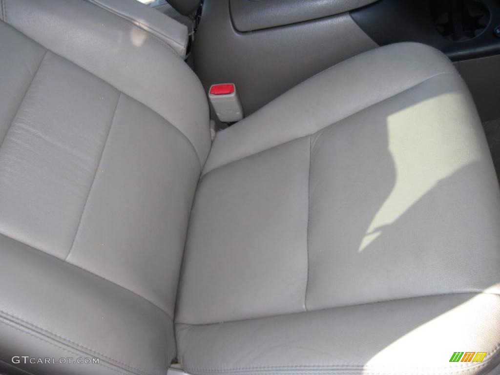 2006 Sequoia SR5 4WD - Black / Taupe photo #12